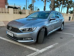 Gris / plata Usado 2019 VW Passat Advance Familiar | 9950 € (Un poco caro)