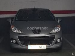 Gris / plata Usado 2011 Peugeot 207 CC Roland Garros Descapotable | 6650 € (Buen precio)