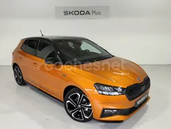 Naranja Nuevo 2025 Skoda Fabia Monte Carlo Berlina | 25.900 € (Caro)