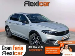Gris Usado 2022 Fiat Tipo Cross Plus Berlina | 13.990 € (Precio justo)