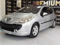 Gris / plata Usado 2008 Peugeot 207 Familiar | 4499 € (Precio justo)