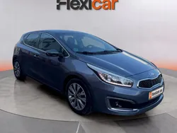 Azul Usado 2015 Kia Ceed GT Berlina | 8790 € (Precio justo)