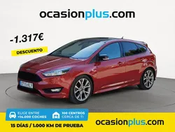 Rojo Usado 2018 Ford Focus ST-Line Berlina | 14.490 € (Precio justo)