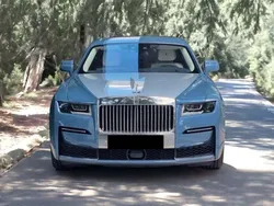 Azul Nuevo 2024 Rolls Royce Ghost Berlina | 435.000 €