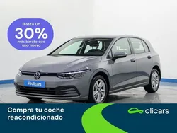 Gris / plata Usado 2022 VW Golf VIII Life Berlina | 23.490 € (Precio justo)