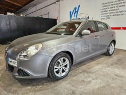 Gris / plata Usado 2013 Alfa Romeo Giulietta Distinctive Berlina | 6499 € (Precio justo)