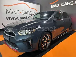 Gris / plata Usado 2021 Kia Ceed GT GT-Line Berlina | 14.990 € (Precio justo)