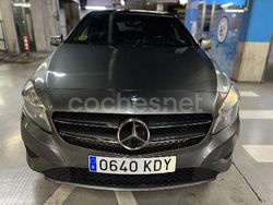 Gris / plata Usado 2014 Mercedes A180 Urban Berlina | 12.400 € (Precio justo)