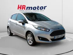 Gris Usado 2015 Ford Fiesta Trend Utilitario | 7890 € (Precio justo)