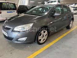 Gris / plata Usado 2011 Opel Astra Enjoy Berlina | 6950 € (Precio justo)