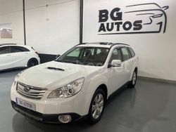 Blanco Usado 2011 Subaru Outback Premium SUV | 6499 €