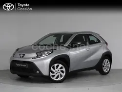 Gris / plata Usado 2024 Toyota Aygo Play Utilitario | 15.990 € (Un poco caro)