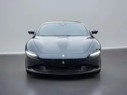 Azul Nuevo 2024 Ferrari Roma Coupe | 259.700 € (Precio justo)