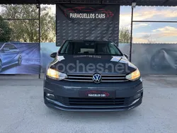 Gris / plata Usado 2022 VW Touran Advance Monovolumen | 28.900 € (Precio justo)