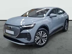 Gris Usado 2025 Audi Q4 Sportback e-tron Sport SUV | 42.990 €