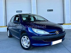 Azul Usado 2004 Peugeot 206 Berlina | 2200 € (Precio justo)