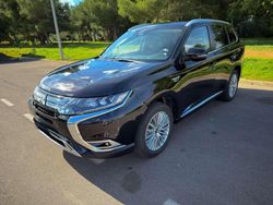Negro Usado 2020 Mitsubishi Outlander P-HEV Motion SUV | 21.755 € (Buen precio)
