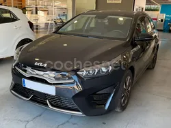 Negro Nuevo 2025 Kia Ceed Familiar | 29.500 € (Precio justo)