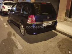 Azul Usado 2009 Opel Zafira Cosmo Monovolumen | 7900 €