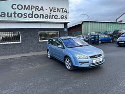 Gris Usado 2005 Ford Focus Ghia Familiar | 2800 €