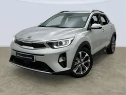 Silky silver (4ss) Usado 2019 Kia Stonic SUV | 16.995 € (Un poco caro)