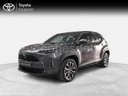 Gris / plata Usado 2024 Toyota Yaris Cross Active SUV | 26.900 € (Un poco caro)