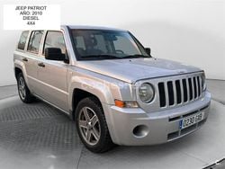 Gris / plata Usado 2010 Jeep Patriot Limited SUV | 7000 €