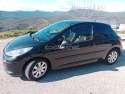 Negro Usado 2007 Peugeot 207 Berlina | 4225 € (Precio justo)