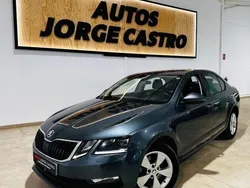 Azul Usado 2020 Skoda Octavia Ambition Berlina | 15.800 € (Precio justo)