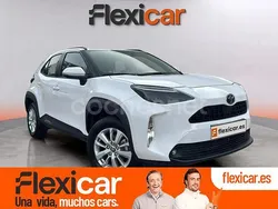 Blanco Nuevo 2025 Toyota Yaris Cross Style SUV | 26.490 € (Precio justo)