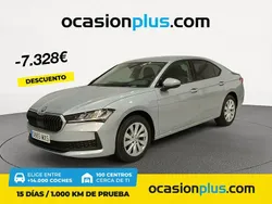 Gris / plata Nuevo 2025 Skoda Superb Essence Berlina | 32.990 € (Precio justo)