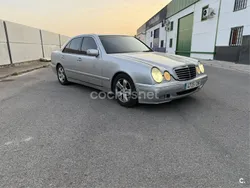 Gris / plata Usado 2000 Mercedes E200 Avantgarde Berlina | 2000 €