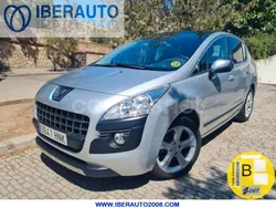 Gris / plata Usado 2012 Peugeot 3008 Allure Berlina | 8960 € (Buen precio)