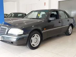 Negro Usado 1994 Mercedes C220 Elegance Berlina | 9990 €