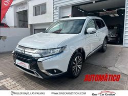 Blanco Usado 2019 Mitsubishi Outlander Motion SUV | 19.595 € (Un poco caro)