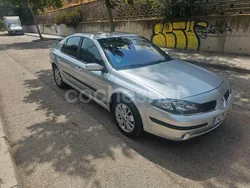 Gris / plata Usado 2006 Renault Laguna II Authentique Berlina | 1600 € (Precio justo)