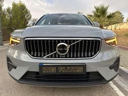 Gris Usado 2023 Volvo XC40 Core SUV | 32.999 € (Precio justo)