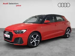 Rojo Usado 2024 Audi A1 Sportback Black Edition Utilitario | 24.400 € (Precio justo)