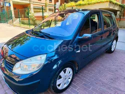 Gris / plata Usado 2005 Renault Scénic II Authentique Monovolumen | 2800 € (Buen precio)