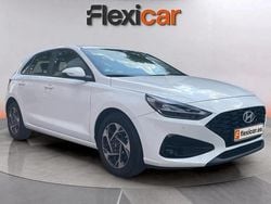 Blanco Usado 2024 Hyundai i30 Berlina | 17.990 € (Precio justo)