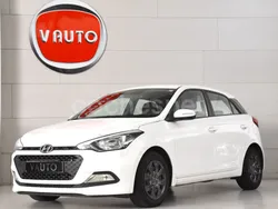 Blanco Usado 2017 Hyundai i20 Berlina | 8990 € (Precio justo)
