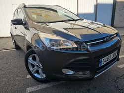 Gris / plata Usado 2014 Ford Kuga Trend SUV | 8900 € (Precio justo)