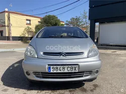 Gris / plata Usado 2002 Citroën Xsara Picasso Exclusive Monovolumen | 2300 € (Un poco caro)