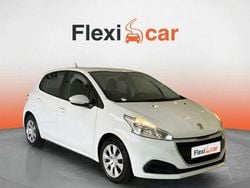 Blanco Usado 2017 Peugeot 208 Access Utilitario | 6970 € (Precio justo)