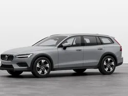 Otro Usado 2023 Volvo V60 CC Core Familiar | 42.200 € (Precio justo)