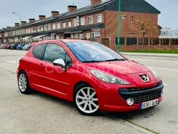 Rojo Usado 2009 Peugeot 207 RC Berlina | 5999 € (Precio justo)