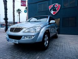 Gris / plata Usado 2009 Ssangyong (KGM) Kyron Limited SUV | 4900 € (Precio justo)