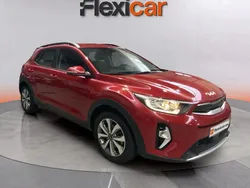 Rojo Usado 2023 Kia Stonic SUV | 13.190 € (Precio justo)