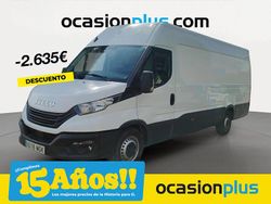 Blanco Usado 2023 Iveco Daily Berlina | 28.990 € (Un poco caro)