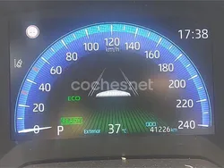 Beige Usado 2022 Toyota Corolla Active Berlina | 21.000 € (Precio justo)